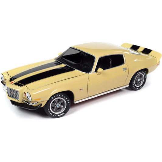 1972 Chevrolet Camaro Z/28 RS - Cream Yellow 1:18 Scale Diecast Model Car by American Muscle - Ertl
