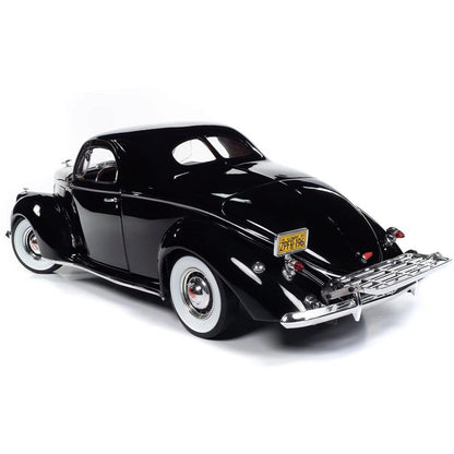 1937 Lincoln Zephyr 1:18 Scale Diecast Model Car by Auto World