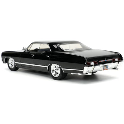 1967 Supernatural Chevy Impala SS w/Dean Winchester Figure 1:24 Scale Diecast Model Car by Jada Toys