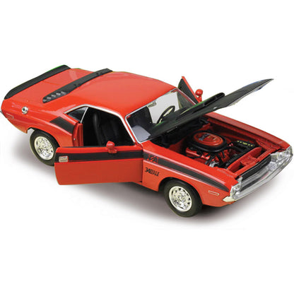1970 Dodge Challenger T/A (Orange) 1:24 Scale Diecast Model Car by Welly