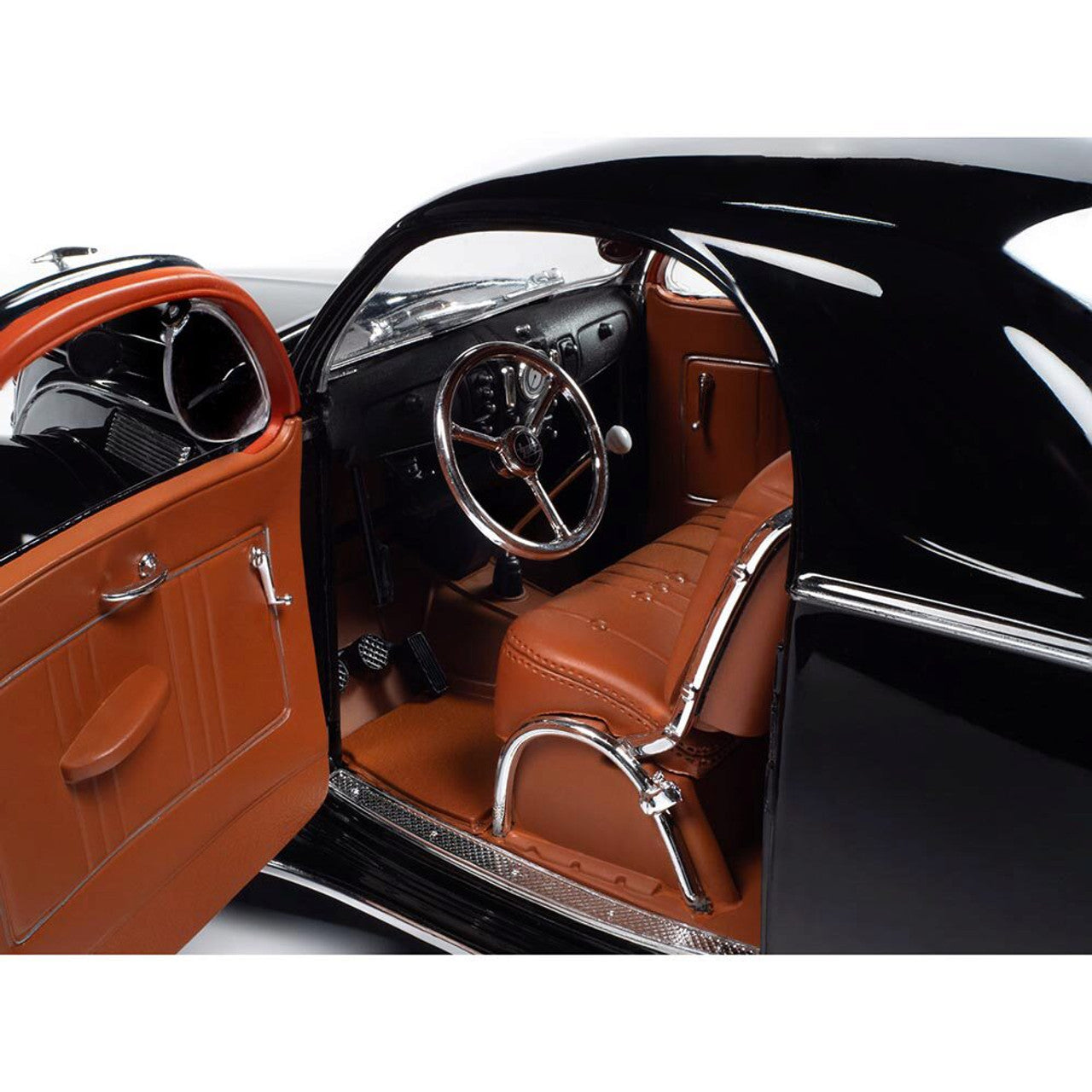 1937 Lincoln Zephyr 1:18 Scale Diecast Model Car by Auto World