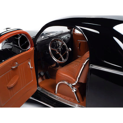 1937 Lincoln Zephyr 1:18 Scale Diecast Model Car by Auto World