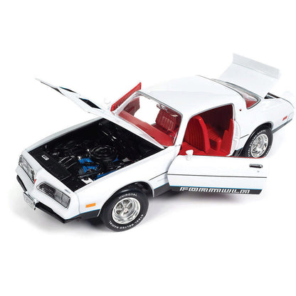 1977 Pontiac Firebird Formula 1:18 Scale Diecast Model Car by American Muscle - Ertl