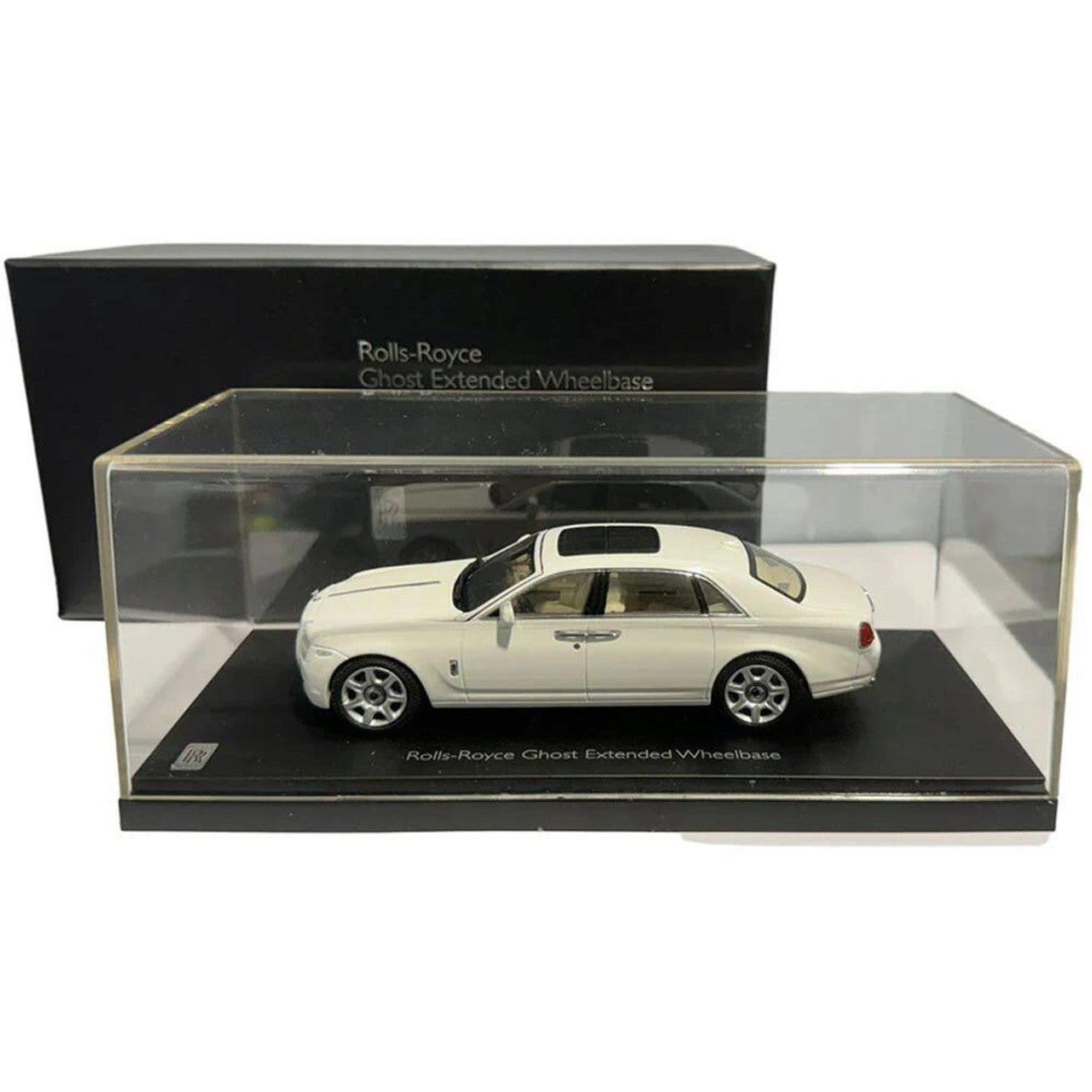 Rolls-Royce Ghost Extended Wheelbase - White 1:43 Scale Diecast Model Car by Kyosho