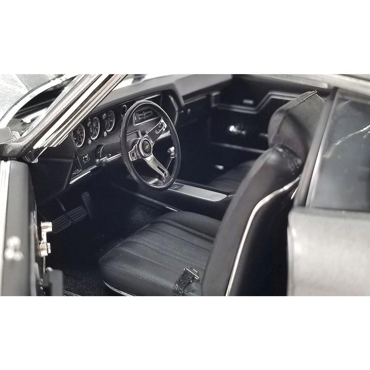 1970 Chevrolet Chevelle LS6 - Shadow Grey 1:18 Scale Diecast Model Car by Acme