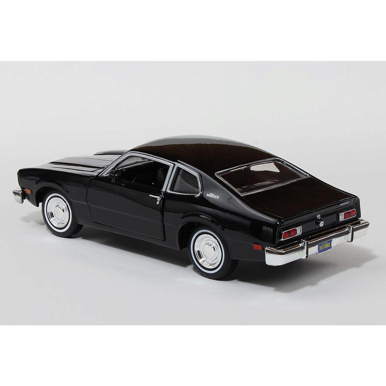 Forgotten Classics - Ford Maverick - Black 1:24 Scale Diecast Model Car by Motormax