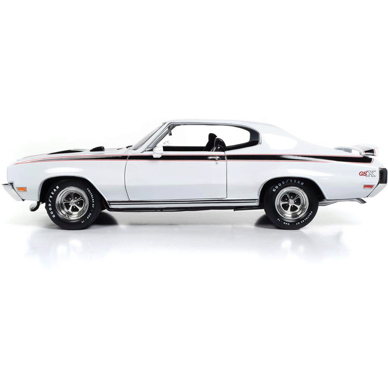 1970 Buick Hardtop GSX (MCACN) - Apollo White 1:18 Scale Diecast Model Car by American Muscle - Ertl