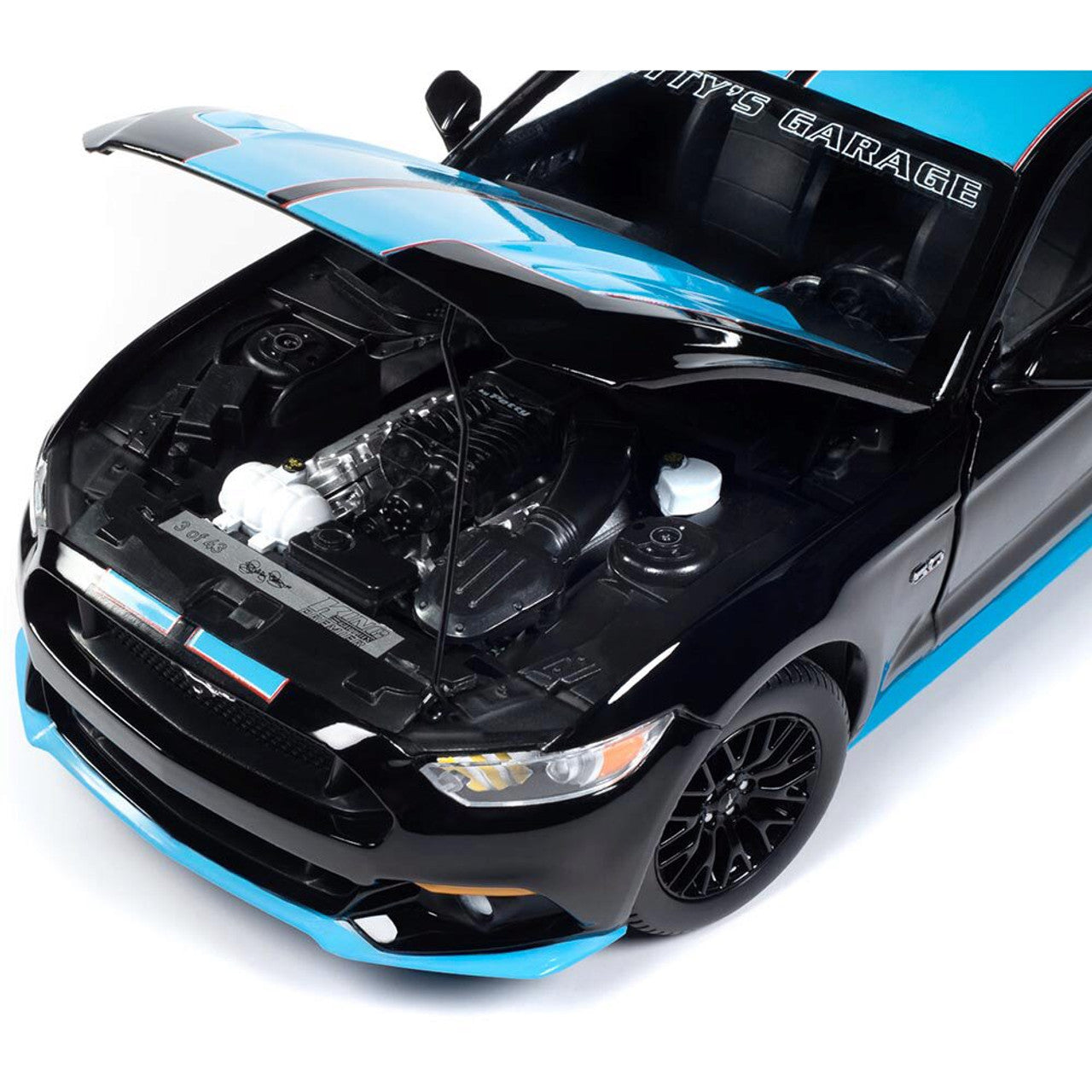 2015 Ford Mustang Petty's Garage 1:18 Scale Diecast Model Car by Auto World