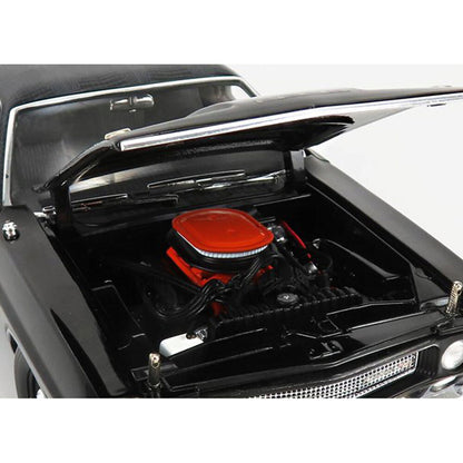 1970 Dodge Challenger R/T 426 HEMI - The Black Ghost 1:18 Scale Diecast Model Car by Greenlight