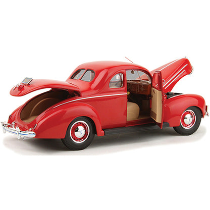 1939 Ford DeLuxe Coupe 1:18 Scale Diecast Model by Maisto
