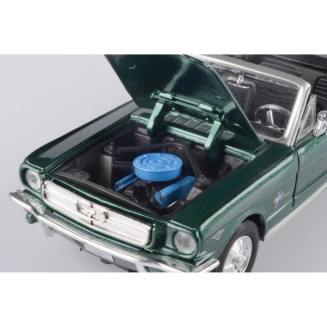 1964 1/2 Ford Mustang Convertible - Green 1:24 Scale Diecast Model Car by Motormax